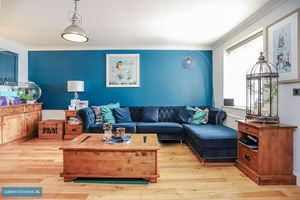 Sitting Room- click for photo gallery
